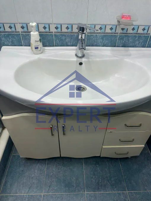 ԱՐԱԲԿԻՐ, ՎԱՂԱՐՇ ՎԱՂԱՐՇՅԱՆ ՓՈՂՈՑ, 3 ՍԵՆՅԱԿ