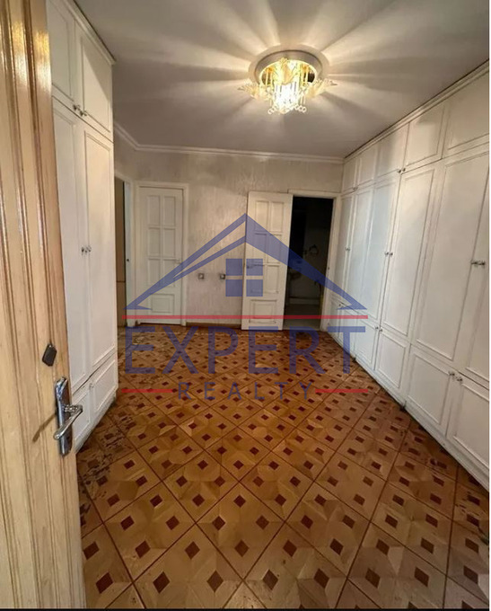 ԱՐԱԲԿԻՐ, ԳՐԻԲՈՅԵԴՈՎԻ ՓՈՂՈՑ, 3 ՍԵՆՅԱԿ
