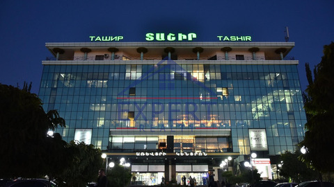 ԿԵՆՏՐՈՆ, ՏԻԳՐԱՆ ՄԵԾԻ ՊՈՂՈՏԱ, 2 ՍԵՆՅԱԿ