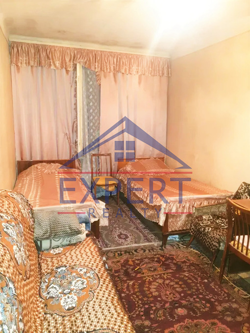 ԱՐԱԲԿԻՐ, ԱՐԱՄ ԽԱՉԱՏՐՅԱՆ ՓՈՂՈՑ, 3 ՍԵՆՅԱԿ