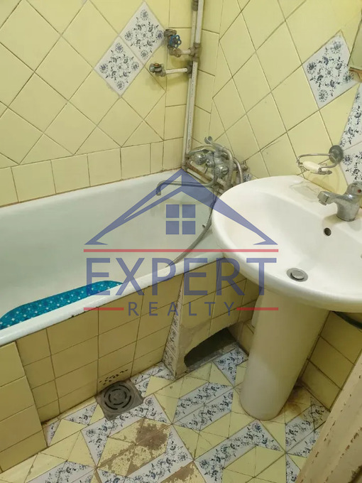 ԱՐԱԲԿԻՐ, ԱՐԱՄ ԽԱՉԱՏՐՅԱՆ ՓՈՂՈՑ, 3 ՍԵՆՅԱԿ