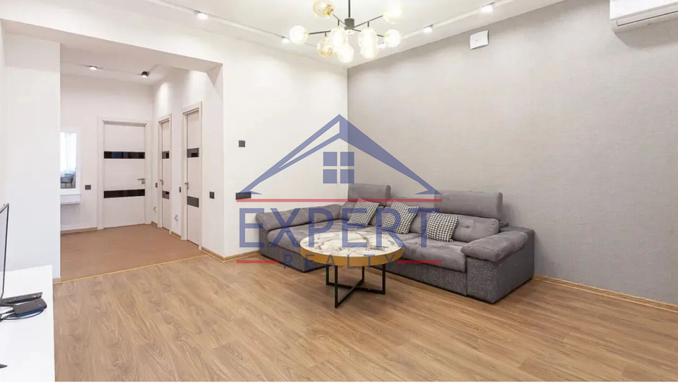 ԿԵՆՏՐՈՆ, ՏԵՐՅԱՆ  ՓՈՂՈՑ, 3 ՍԵՆՅԱԿ