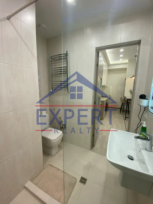 ԿԵՆՏՐՈՆ, ԱՄԻՐՅԱՆ ՓՈՂՈՑ, 2 ՍԵՆՅԱԿ