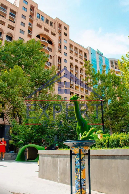 ԿԵՆՏՐՈՆ, ԱՄԻՐՅԱՆ ՓՈՂՈՑ, 2 ՍԵՆՅԱԿ