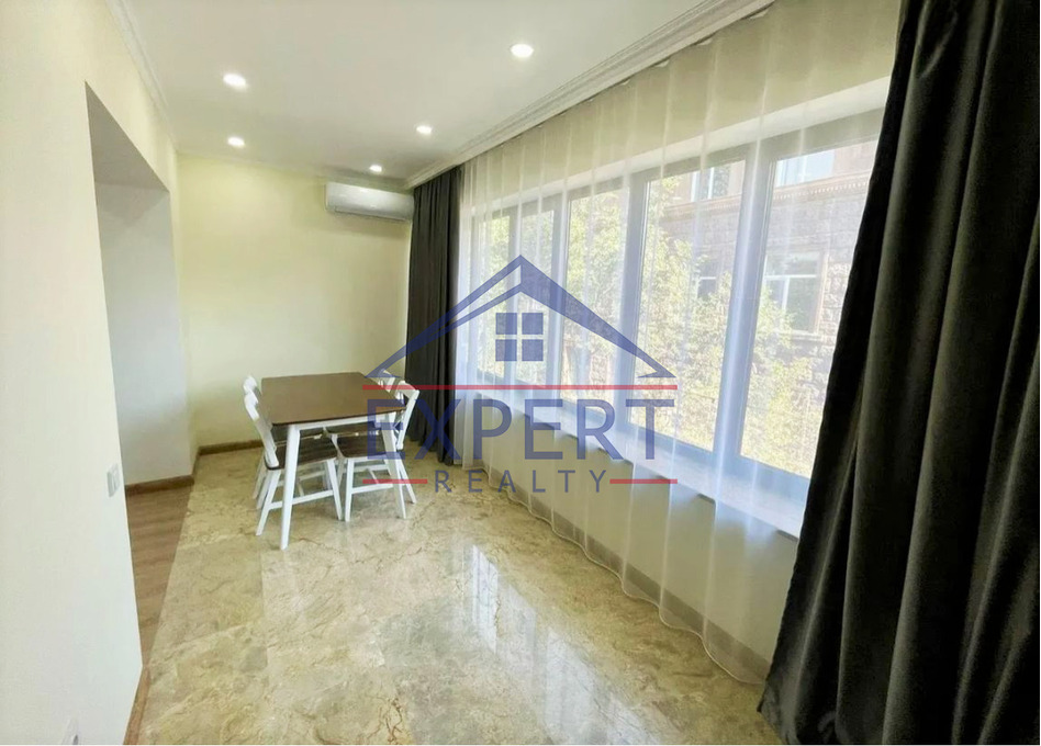 ԿԵՆՏՐՈՆ, ՀԱՆՐԱՊԵՏՈՒԹՅԱՆ ՓՈՂՈՑ, 3 ՍԵՆՅԱԿ