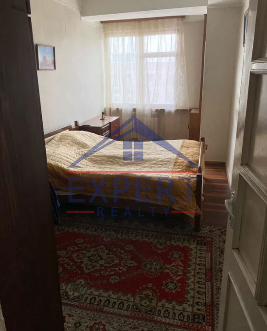 ԱՎԱՆ, ՉԱՐԵՆՑ ԹԱՂԱՄԱՍ, 3 ՍԵՆՅԱԿ