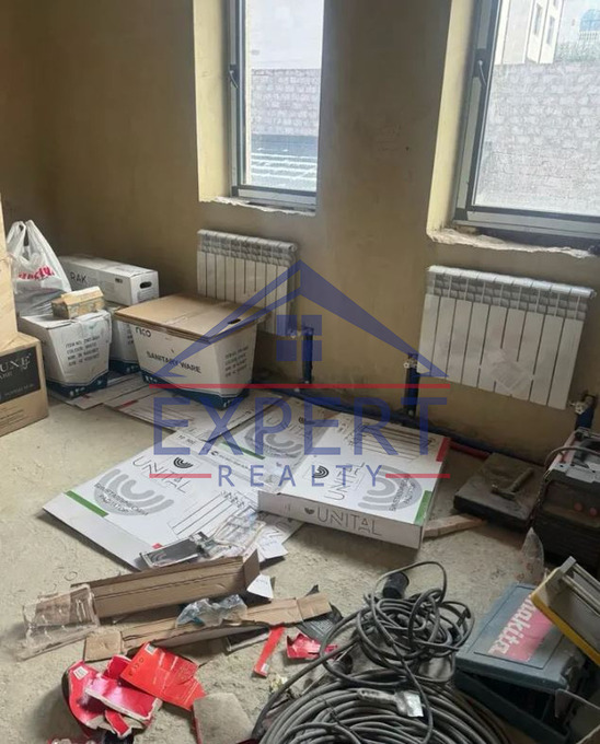 ԱՎԱՆ ԱՌԻՆՋ, ՄՀԵՐ ՄԿՐՏՉՅԱՆ 12-ՐԴ ՓՈՂՈՑ, 4 ՍԵՆՅԱԿ