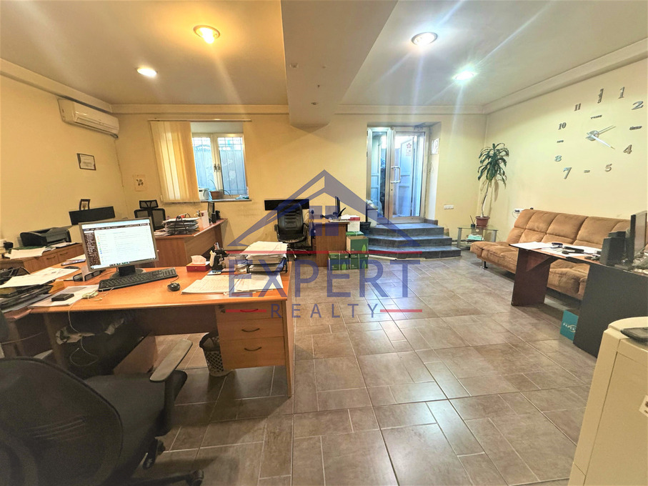ԿԵՆՏՐՈՆ, ԽՈՐԵՆԱՑԻ ՓՈՂՈՑ, 70 ՔՄ