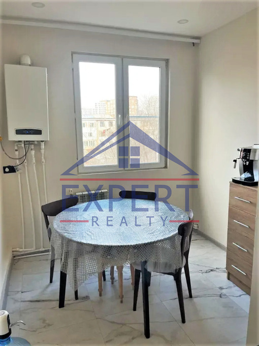 ԱՋԱՓՆՅԱԿ, ՇԻՆԱՐԱՐՆԵՐԻ ՓՈՂՈՑ, 3 ՍԵՆՅԱԿ