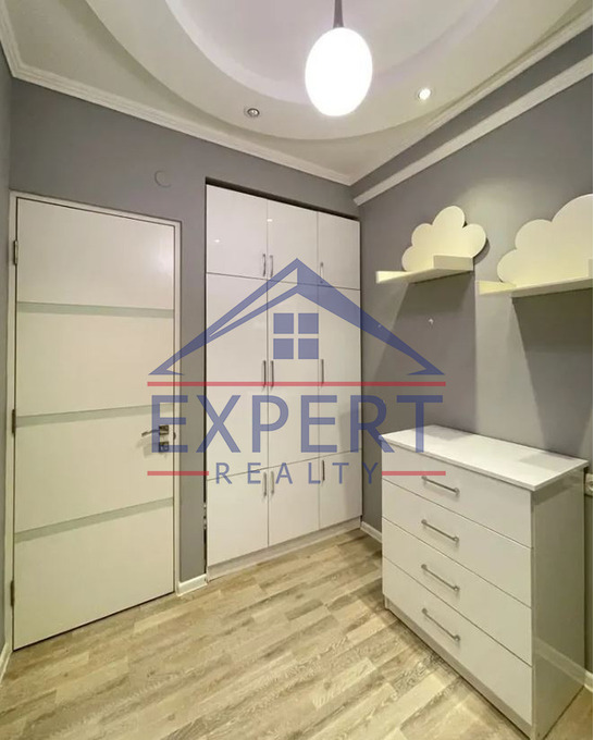 ԿԵՆՏՐՈՆ,ԵՐՎԱՆԴ ՔՈՉԱՐԻ ՓՈՂՈՑ 3 ՍԵՆՅԱԿ