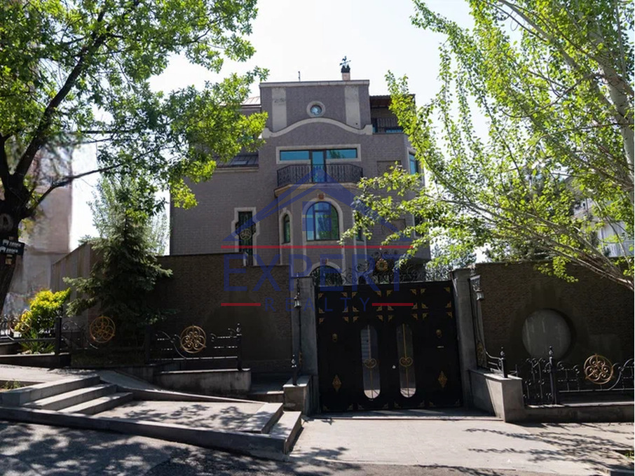 ԱՐԱԲԿԻՐ,ՄԱՐՇԱԼ ԲԱՂՐԱՄՅԱՆ ՓՈՂՈՑ 8+ ՍԵՆՅԱԿ