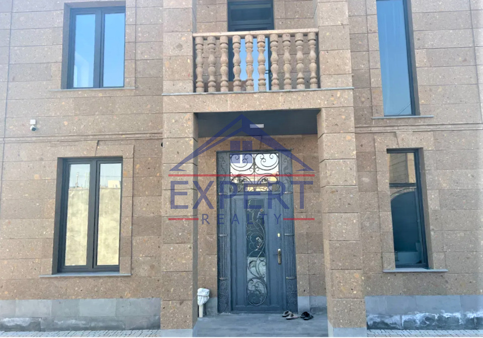ՆՈՐ ՆՈՐՔ, ԲԱԳՐԵՎԱՆԴ ԹԱՂԱՄԱՍ, 5 ՍԵՆՅԱԿ