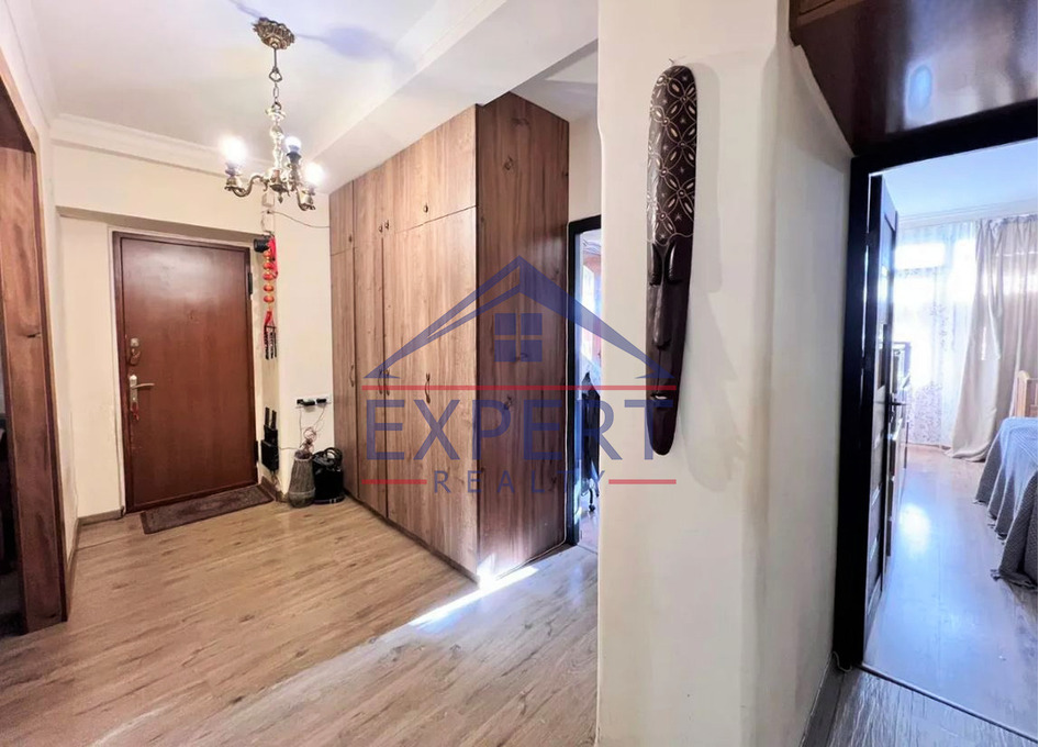 ԿԵՆՏՐՈՆ, ԱՄԻՐՅԱՆ ՓՈՂՈՑ, 3 ՍԵՆՅԱԿ