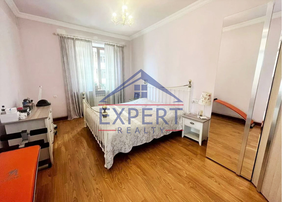 ԿԵՆՏՐՈՆ, ԱՐԳԻՇՏԻ ՓՈՂՈՑ, 3 ՍԵՆՅԱԿ