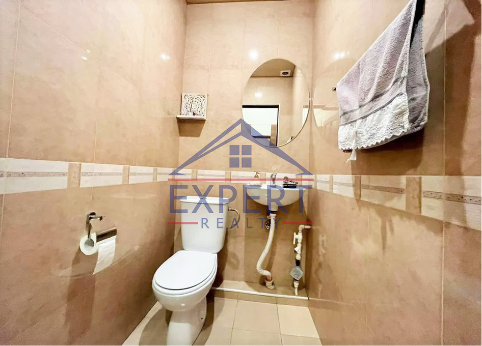 ԿԵՆՏՐՈՆ, ԱՐԳԻՇՏԻ ՓՈՂՈՑ, 3 ՍԵՆՅԱԿ