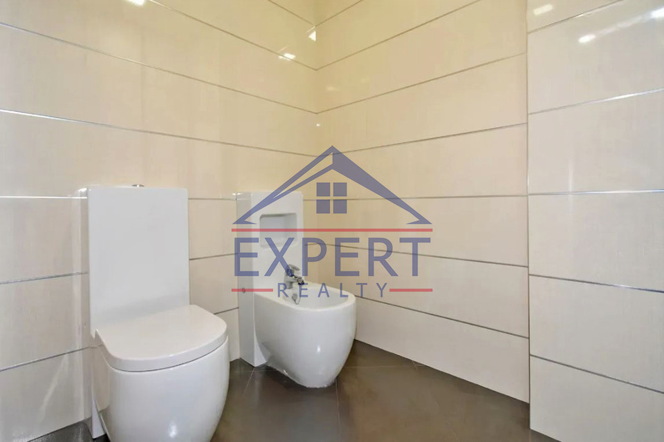 ԿԵՆՏՐՈՆ, ՁՈՐԱՓԻ ՓՈՂՈՑ, 3 ՍԵՆՅԱԿ