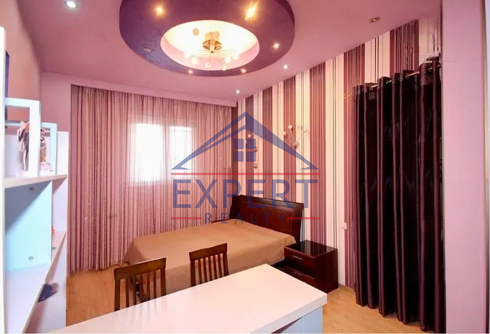 ԿԵՆՏՐՈՆ, ԱՐԱՄԻ ՓՈՂՈՑ, 4 ՍԵՆՅԱԿ