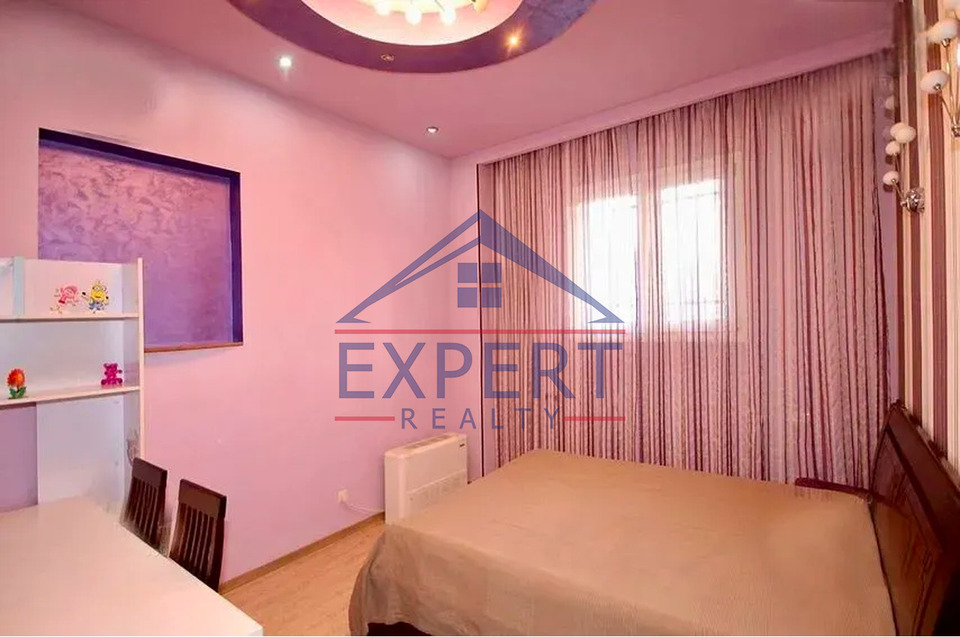 ԿԵՆՏՐՈՆ, ԱՐԱՄԻ ՓՈՂՈՑ, 4 ՍԵՆՅԱԿ