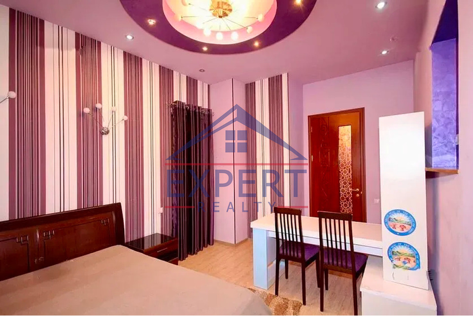 ԿԵՆՏՐՈՆ, ԱՐԱՄԻ ՓՈՂՈՑ, 4 ՍԵՆՅԱԿ