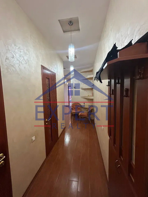 ԿԵՆՏՐՈՆ, ԱՐԱՄԻ ՓՈՂՈՑ, 4 ՍԵՆՅԱԿ