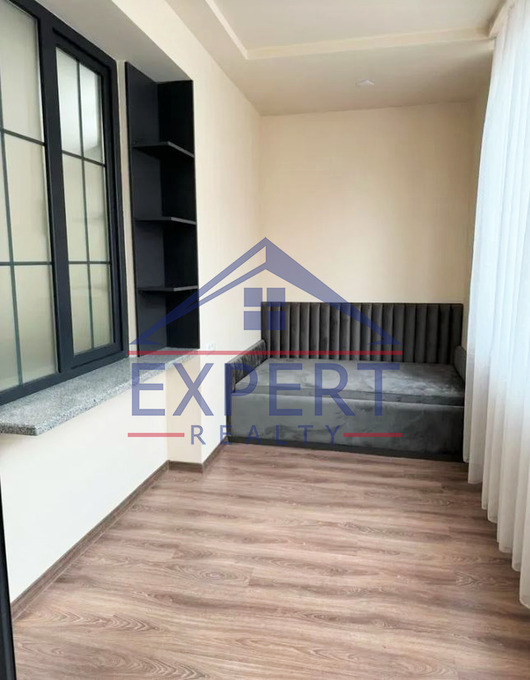 ԿԵՆՏՐՈՆ, ՍԱՐՅԱՆ ՓՈՂՈՑ, 3 ՍԵՆՅԱԿ