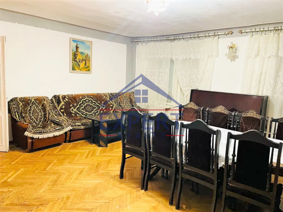 ՔԱՆԱՔԵՌ ԶԵՅԹՈՒՆ, ԴՐՈՅԻ ՓՈՂՈՑ, 4 ՍԵՆՅԱԿ