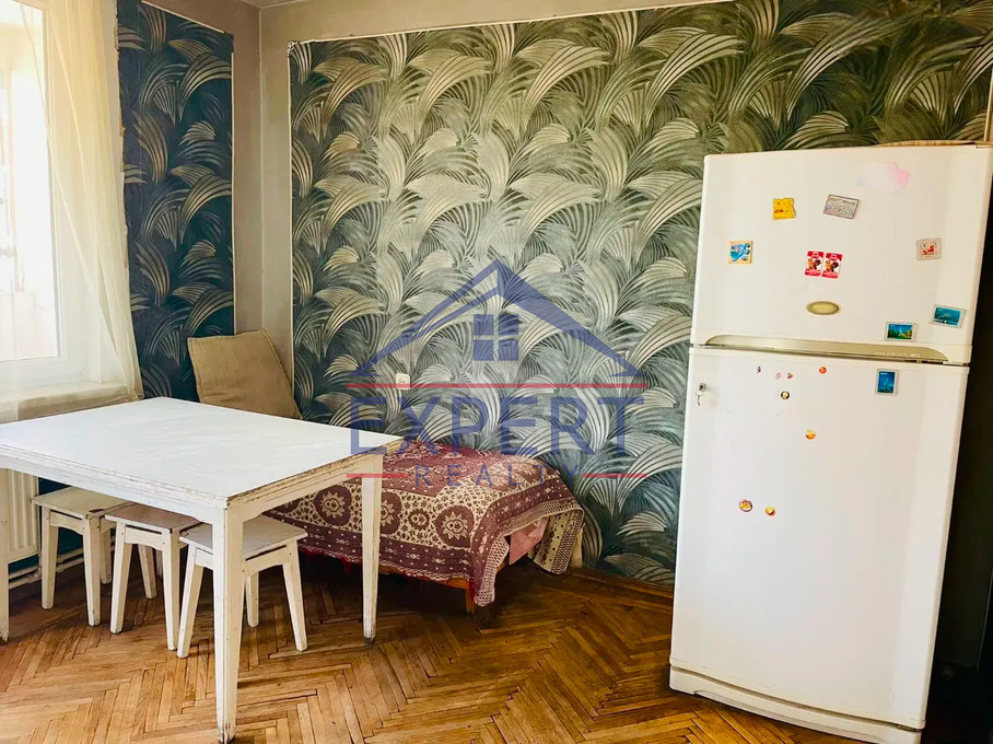 ՔԱՆԱՔԵՌ ԶԵՅԹՈՒՆ, ԴՐՈՅԻ ՓՈՂՈՑ, 4 ՍԵՆՅԱԿ