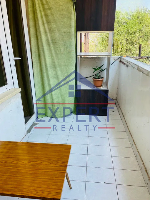 ՔԱՆԱՔԵՌ ԶԵՅԹՈՒՆ, ԴՐՈՅԻ ՓՈՂՈՑ, 4 ՍԵՆՅԱԿ