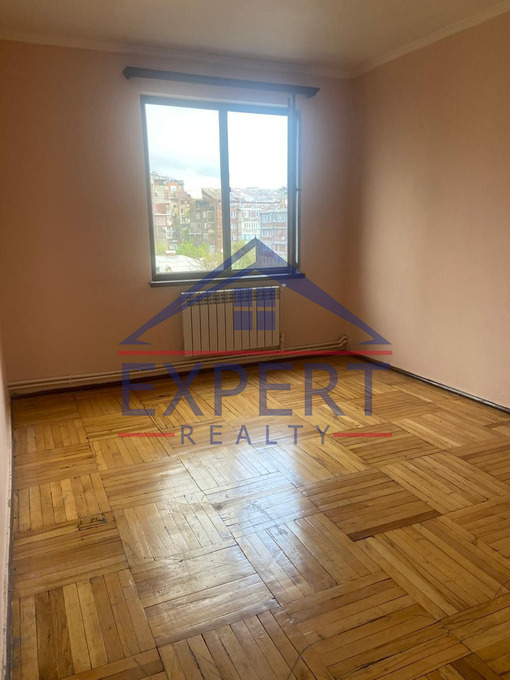 ԱՐԱԲԿԻՐ, ԿՈՄԻՏԱՍԻ ՊՈՂՈՏԱ, 4 ՍԵՆՅԱԿ