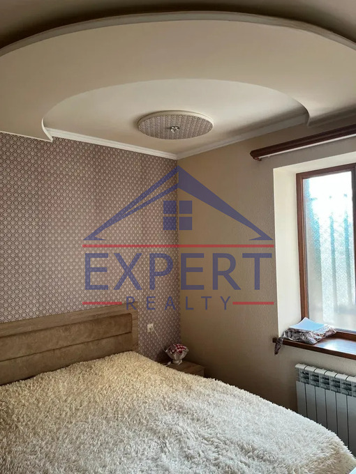 ՔԱՆԱՔԵՌ-ԶԵՅԹՈՒՆ, ԱՎԵՏԻՍ ԱՀԱՐՈՆՅԱՆ ՓՈՂՈՑ, 4 ՍԵՆՅԱԿ
