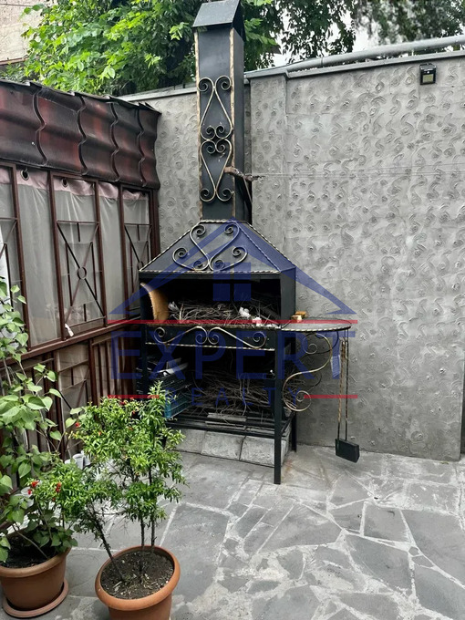 ՔԱՆԱՔԵՌ-ԶԵՅԹՈՒՆ, ԱՎԵՏԻՍ ԱՀԱՐՈՆՅԱՆ ՓՈՂՈՑ, 4 ՍԵՆՅԱԿ