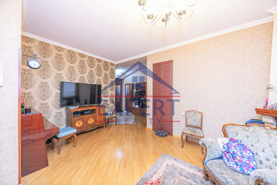 ԿԵՆՏՐՈՆ, ՀԱՆՐԱՊԵՏՈՒԹՅԱՆ ՓՈՂՈՑ, 3 ՍԵՆՅԱԿ