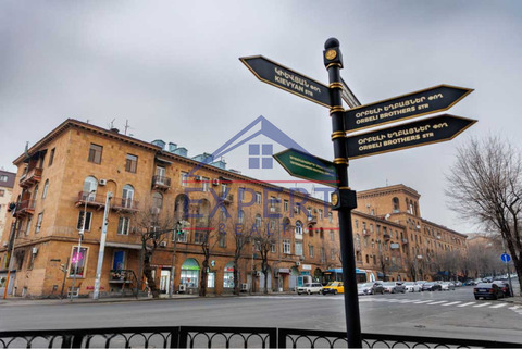 ԱՐԱԲԿԻՐ, ԿԻԵՎՅԱՆ ՓՈՂՈՑ, 3 ՍԵՆՅԱԿ