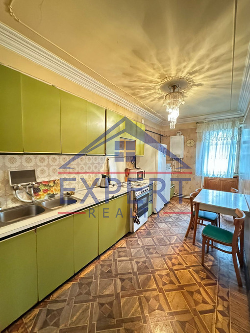 ՔԱՆԱՔԵՌ ԶԵՅԹՈՒՆ, Կ․ ՈՒԼՆԵՑԻ ՓՈՂՈՑ,  4 ՍԵՆՅԱԿ