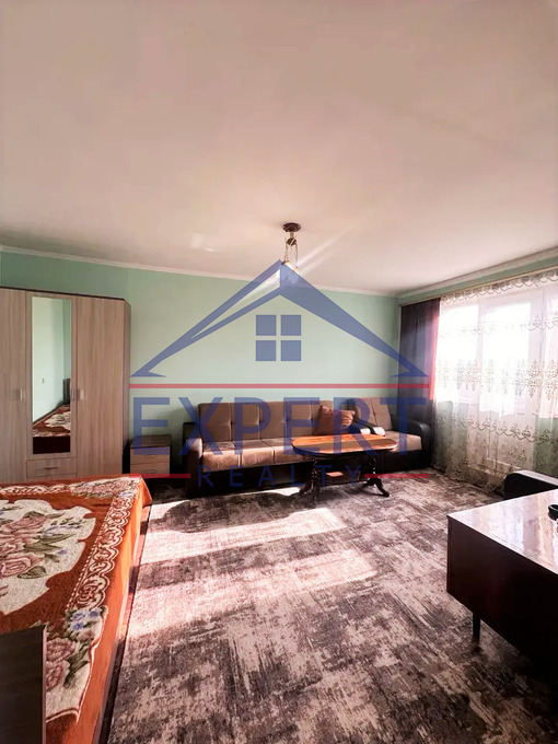 ՔԱՆԱՔԵՌ ԶԵՅԹՈՒՆ, Կ․ ՈՒԼՆԵՑԻ ՓՈՂՈՑ, 1 ՍԵՆՅԱԿ