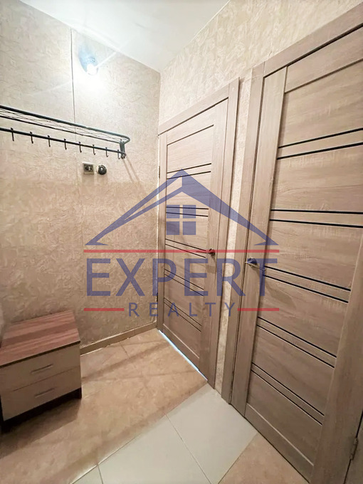 ՔԱՆԱՔԵՌ ԶԵՅԹՈՒՆ, Կ․ ՈՒԼՆԵՑԻ ՓՈՂՈՑ, 1 ՍԵՆՅԱԿ