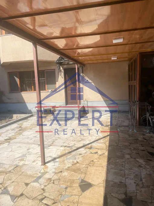 ԱՎԱՆ, ՊԱՐՈՒՅՐ ՍԵՎԱԿ ԹԱՂԱՄԱՍ, 8+ ՍԵՆՅԱԿ