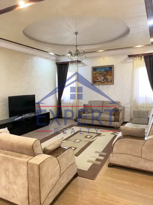 ԱՎԱՆ, ՊԱՐՈՒՅՐ ՍԵՎԱԿ ԹԱՂԱՄԱՍ, 8+ ՍԵՆՅԱԿ