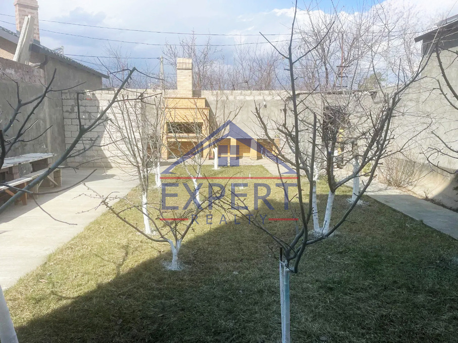 ԱՎԱՆ, ՊԱՐՈՒՅՐ ՍԵՎԱԿ ԹԱՂԱՄԱՍ, 8+ ՍԵՆՅԱԿ