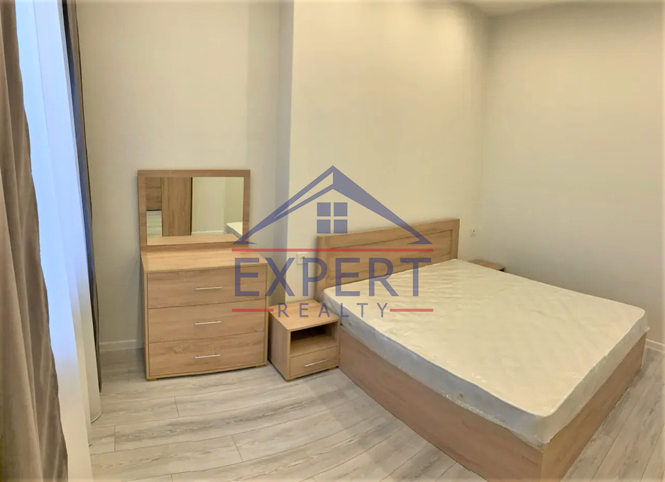 ԿԵՆՏՐՈՆ, ԽՈՐԵՆԱՑԻ ՓՈՂՈՑ, 2 ՍԵՆՅԱԿ