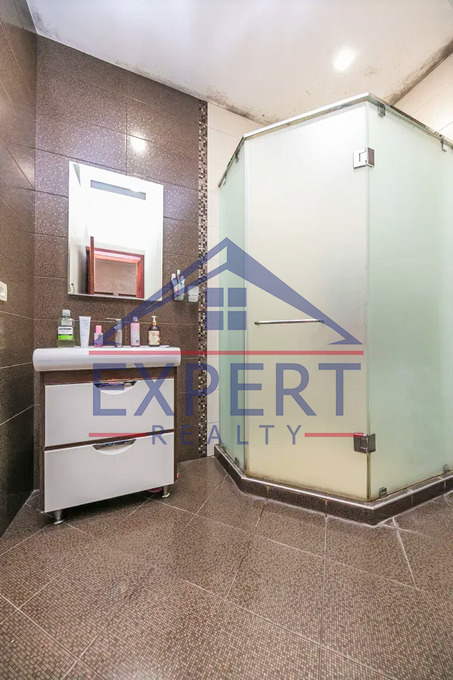 ԿԵՆՏՐՈՆ, ՀԱՆՐԱՊԵՏՈՒԹՅԱՆ ՓՈՂՈՑ, 3 ՍԵՆՅԱԿ