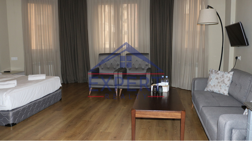 ԿԵՆՏՐՈՆ, ՏԵՐՅԱՆ ՓՈՂՈՑ, 1000ՔՄ