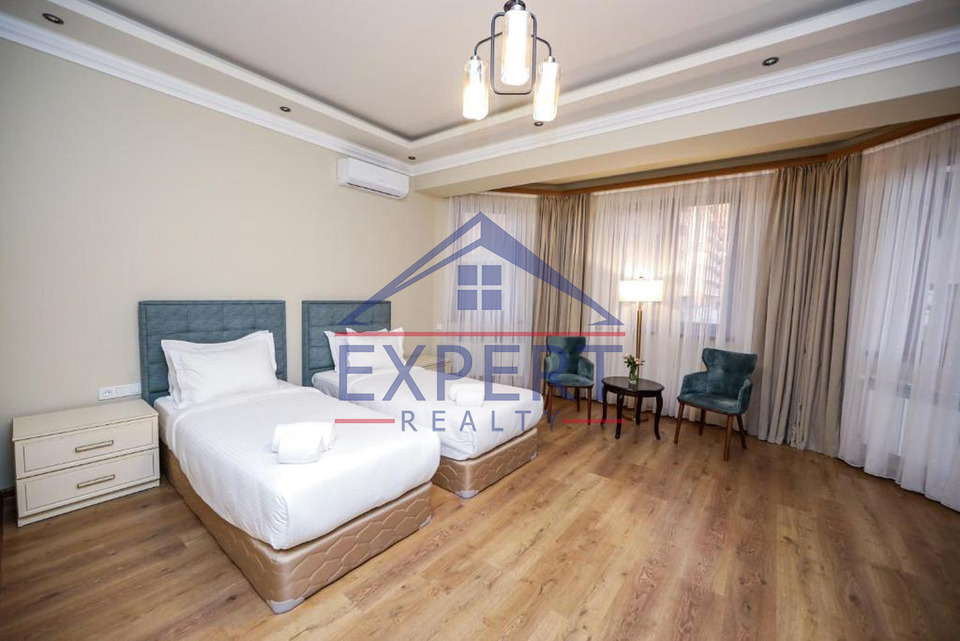 ԿԵՆՏՐՈՆ, ՏԵՐՅԱՆ ՓՈՂՈՑ, 1000ՔՄ