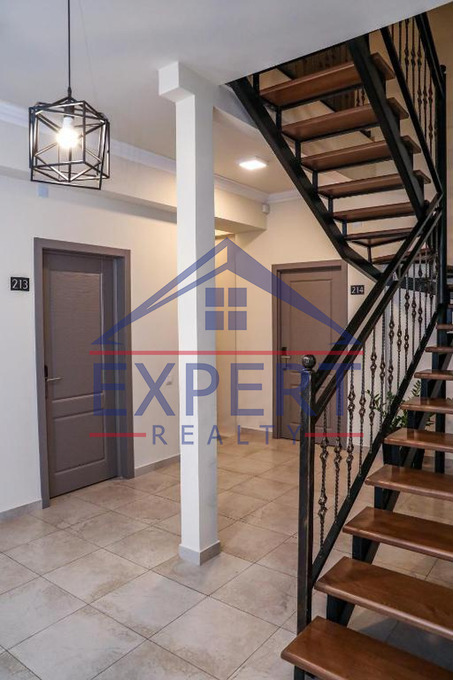 ԿԵՆՏՐՈՆ, ՏԵՐՅԱՆ ՓՈՂՈՑ, 1000ՔՄ