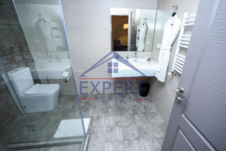 ԿԵՆՏՐՈՆ, ՏԵՐՅԱՆ ՓՈՂՈՑ, 1000ՔՄ