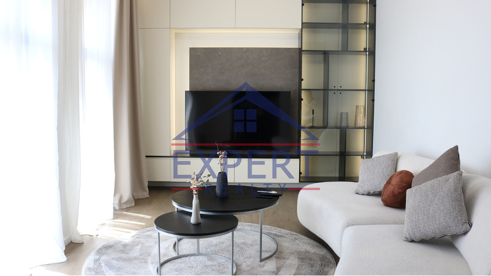 ԿԵՆՏՐՈՆ, ԹԱՄԱՆՅԱՆ ՓՈՂՈՑ, 3 ՍԵՆՅԱԿ