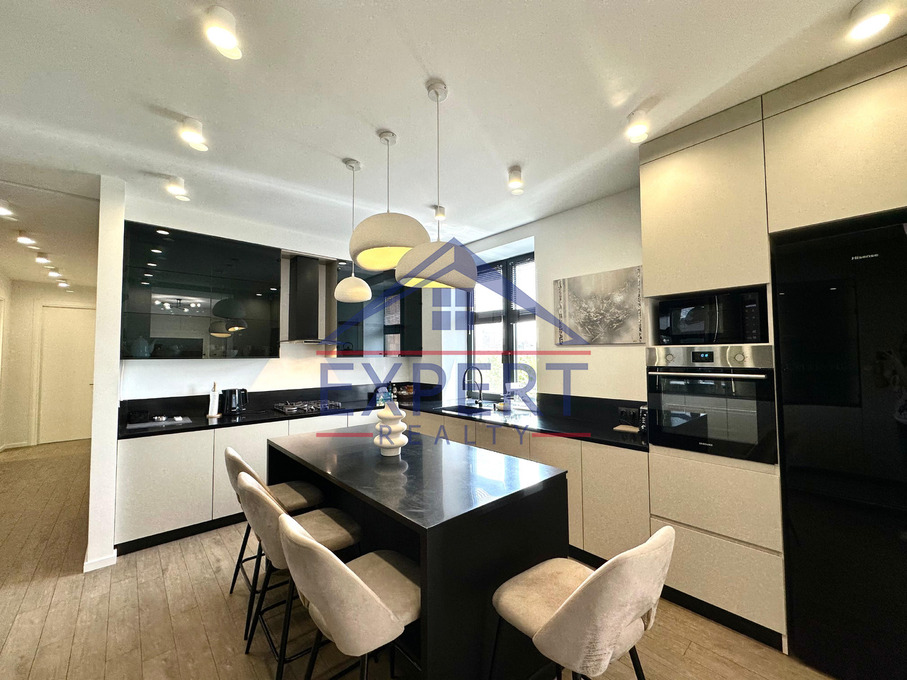 ԿԵՆՏՐՈՆ, ԹԱՄԱՆՅԱՆ ՓՈՂՈՑ, 3 ՍԵՆՅԱԿ