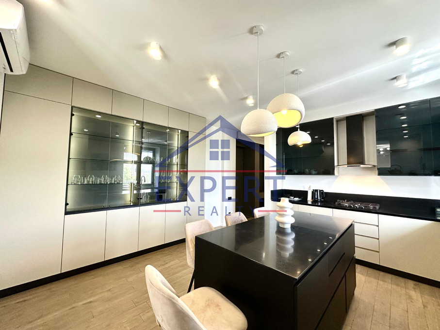 ԿԵՆՏՐՈՆ, ԹԱՄԱՆՅԱՆ ՓՈՂՈՑ, 3 ՍԵՆՅԱԿ