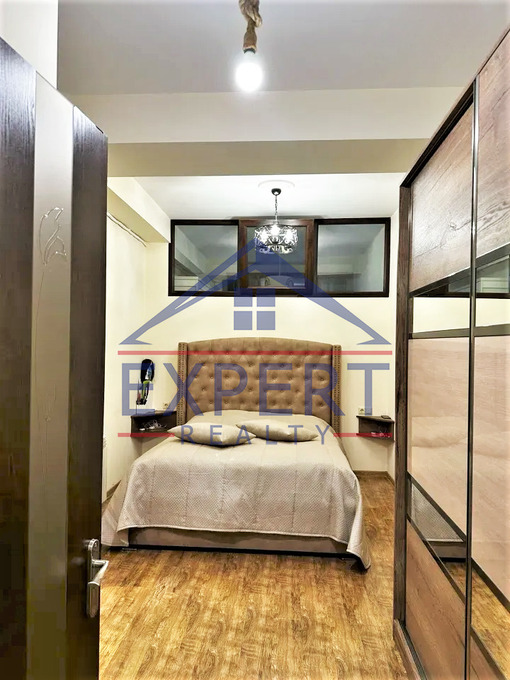 ԿԵՆՏՐՈՆ, ԾԻԾԵՌՆԱԿԱԲԵՐԴԻ ԽՃՈՒՂԻ, 3 ՍԵՆՅԱԿ