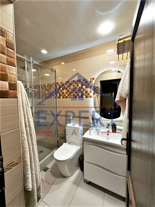 ԿԵՆՏՐՈՆ, ԾԻԾԵՌՆԱԿԱԲԵՐԴԻ ԽՃՈՒՂԻ, 3 ՍԵՆՅԱԿ
